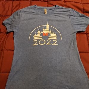 BNWOT Ladies Castle Tee Disney 2022 BLUE